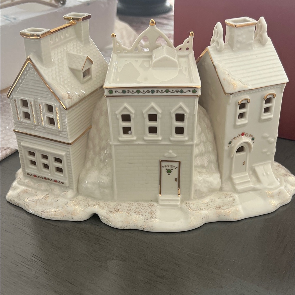 Lenox Mistletoe Park Apothecary, Bakery, and Barber shop - Picture 7 of 10